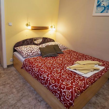 Hotel Centrál Kremnica Buitenkant foto